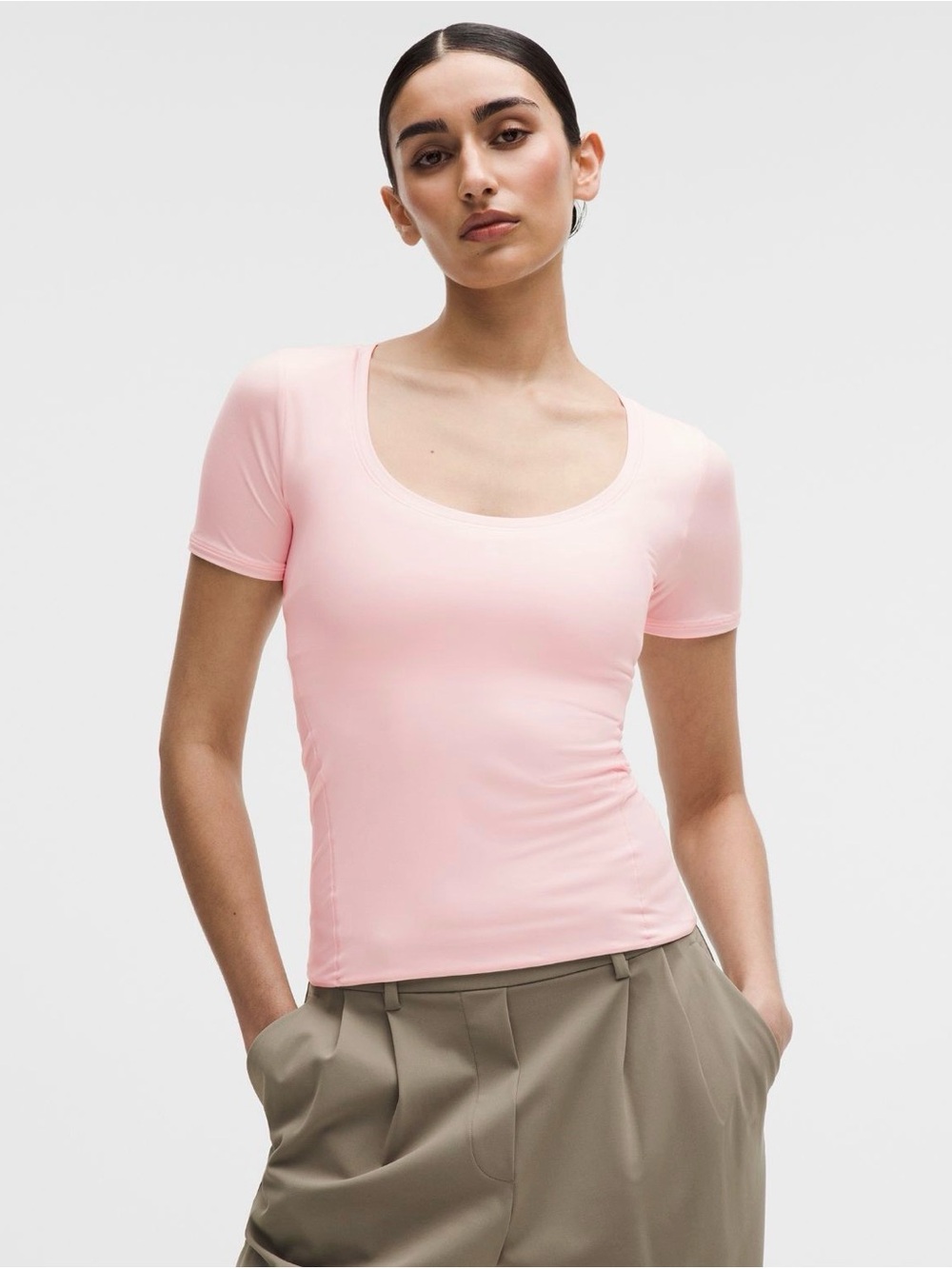 Lululemon Wundermost Ultra-Soft Nulu Scoop-Neck T-Shirt pink pearl sz M